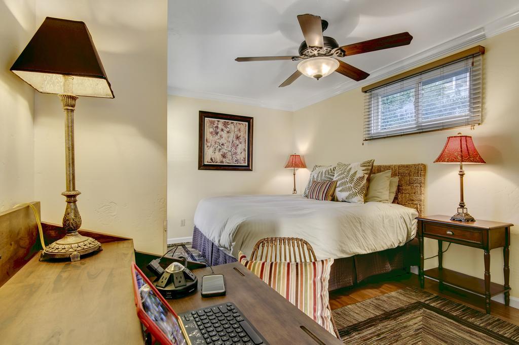 Hillcrest House 3* San Diego